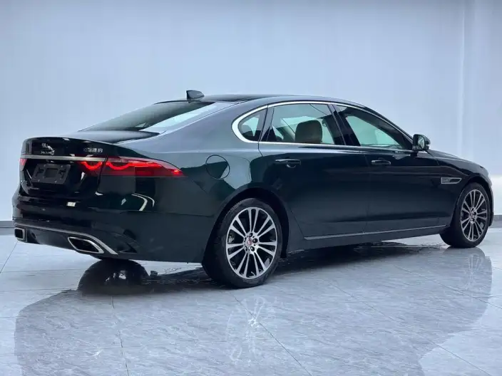 Jaguar XFL 2025 Model 2.0T P250 2WD Exclusive Deluxe Edition – фото 6