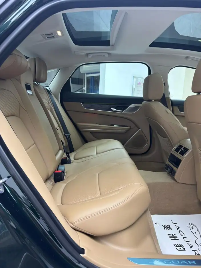 Jaguar XFL 2025 Model 2.0T P250 2WD Exclusive Deluxe Edition – фото 7