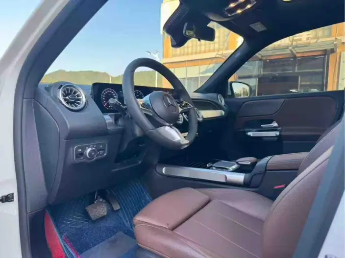 Mercedes-Benz GLB 2024 Model Facelift GLB 220 Dynamic Model – фото 8