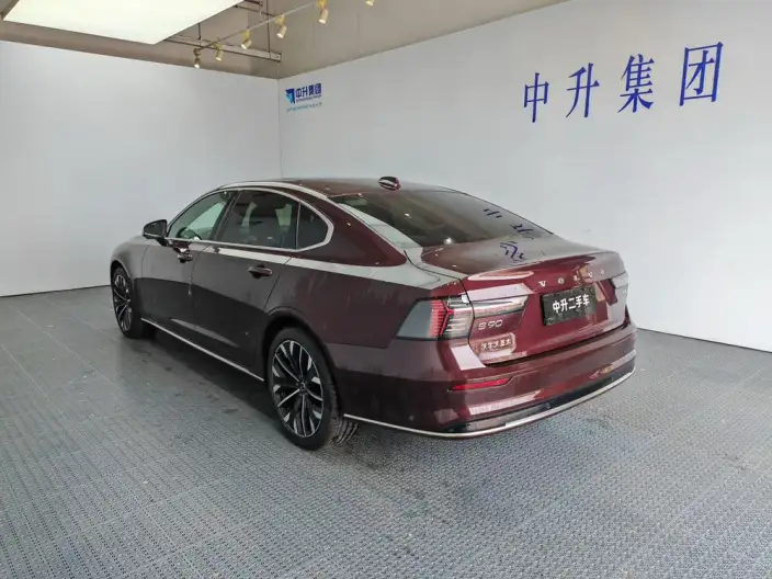 Volvo S90 2026 Model B5 Smart Range Deluxe Edition – фото 5