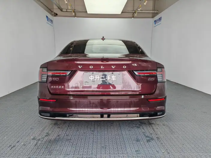 Volvo S90 2026 Model B5 Smart Range Deluxe Edition – фото 6