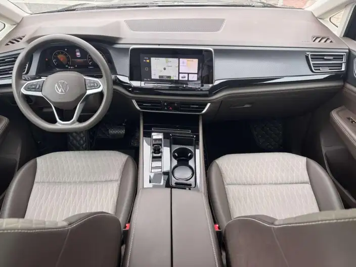 Viloran 2022 Model 330TSI Business Edition – фото 7