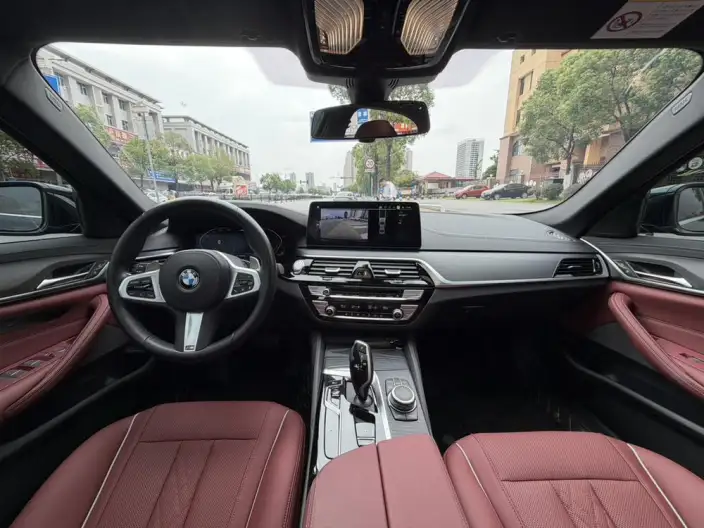 BMW 5 Series 2023 Model 530Li Leading Model M Sports Set – фото 5