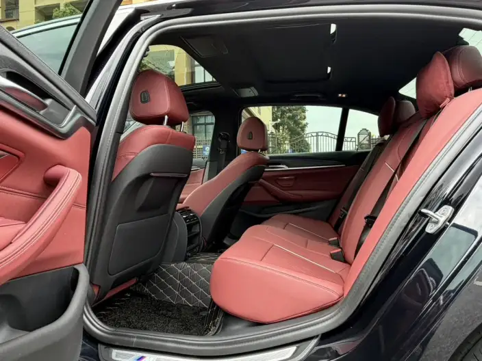 BMW 5 Series 2023 Model 530Li Leading Model M Sports Set – фото 9