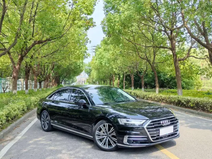 Audi A8 2021 Model A8L 55 TFSI quattro Noble Model – фото 3