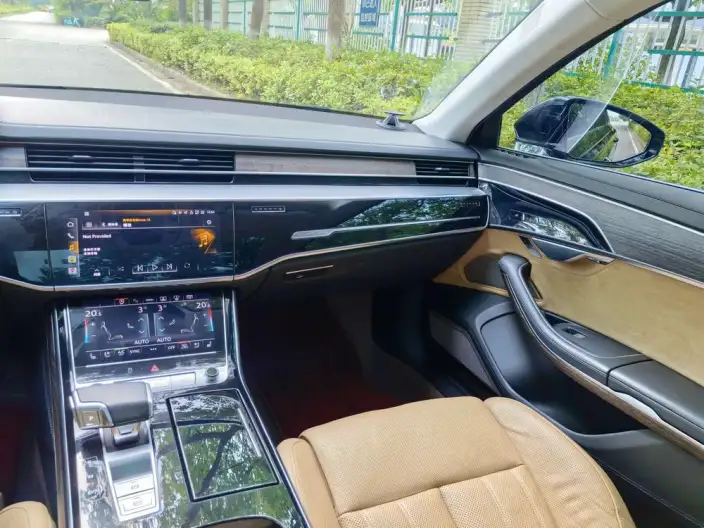 Audi A8 2021 Model A8L 55 TFSI quattro Noble Model – фото 10