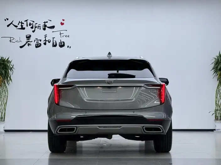 Cadillac GT4 2023 Model 25T Luxury Model – фото 5