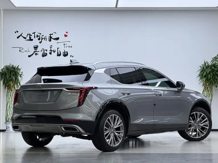 Cadillac GT4 2023 Model 25T Luxury Model – фото 6
