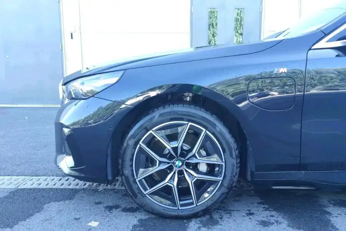 BMW i5 2025 Model eDrive35L M Sports Set – фото 6