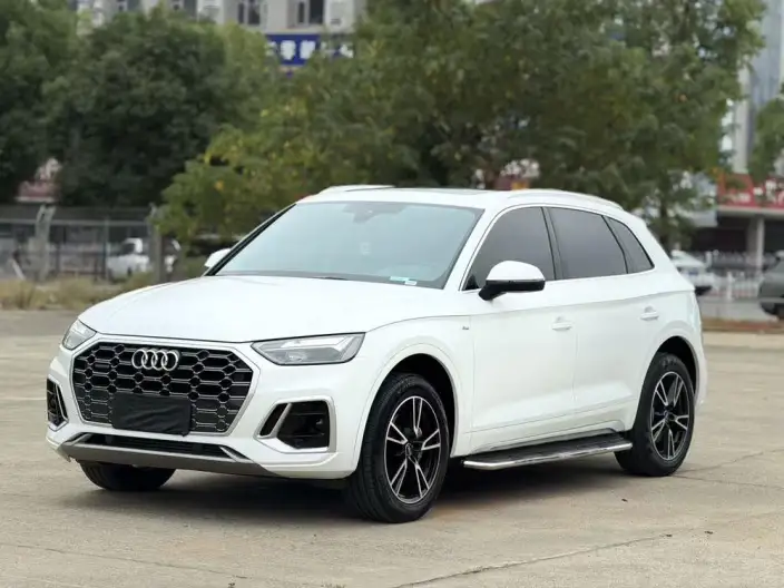 Audi Q5L 2025 Model 40TFSI Fashion Dynamic Model – фото 1