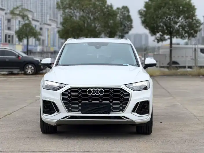 Audi Q5L 2025 Model 40TFSI Fashion Dynamic Model – фото 2