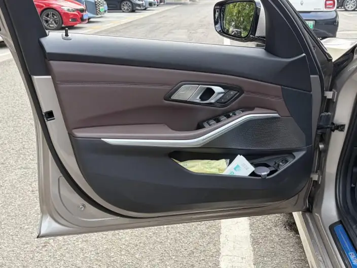 BMW 3 Series 2020 Model 325Li First Edition Edition – фото 9
