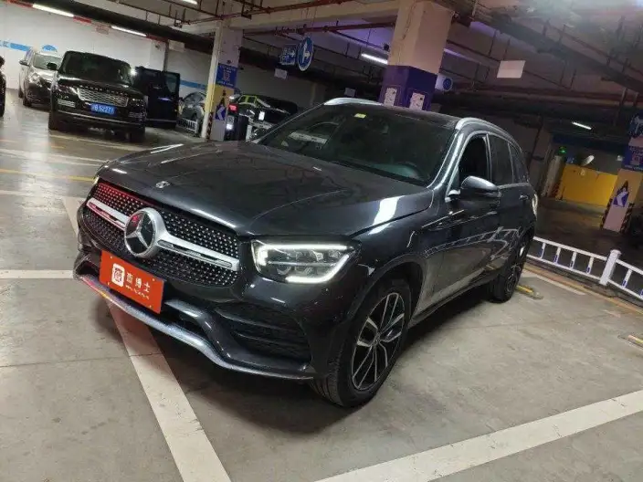Mercedes-Benz GLC 2021 Model GLC 260 L 4MATIC Luxury Model – фото 1