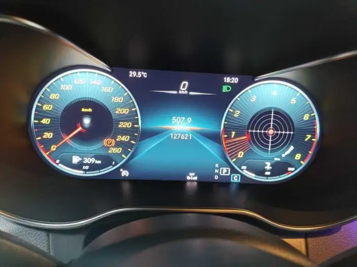 Mercedes-Benz GLC 2021 Model GLC 260 L 4MATIC Luxury Model – фото 7