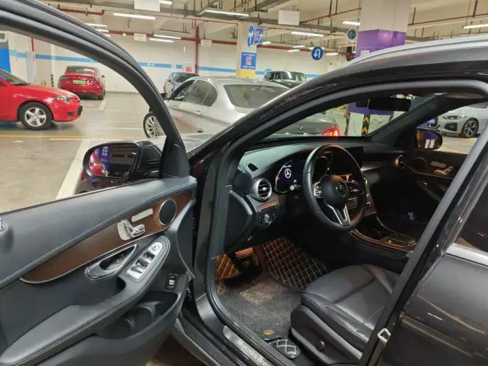 Mercedes-Benz GLC 2021 Model GLC 260 L 4MATIC Luxury Model – фото 8