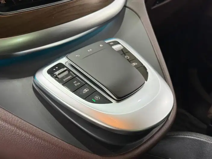 Mercedes-Benz V-Class 2022 Model V 260 L Long wheelbase Deluxe Edition – фото 5