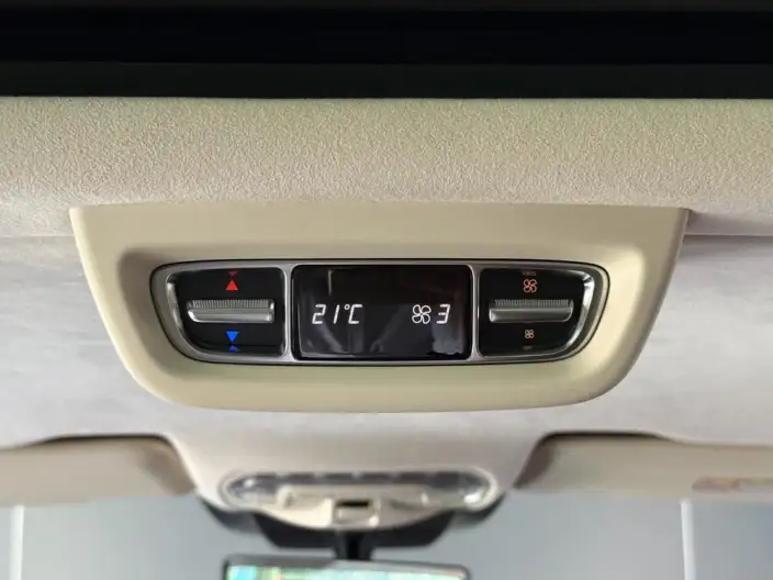 Mercedes-Benz V-Class 2022 Model V 260 L Long wheelbase Deluxe Edition – фото 10