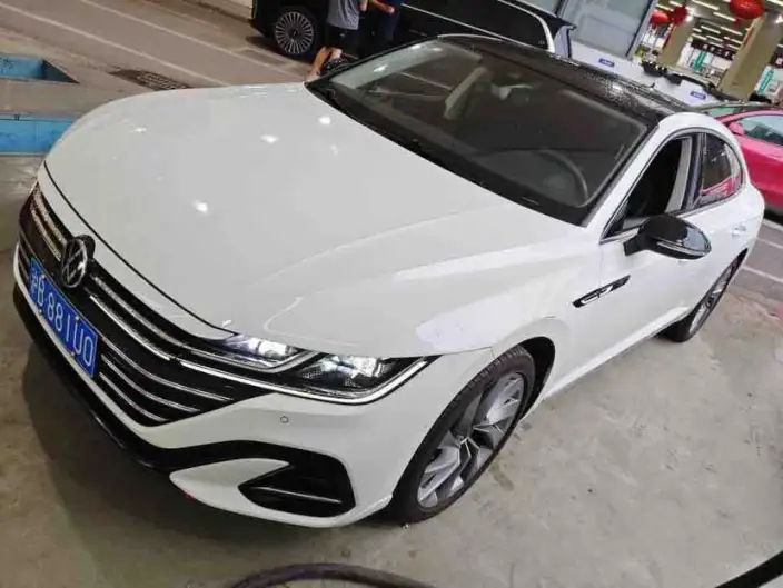 Volkswagen CC 2021 Model 380TSI Dazzling Edition – фото 1