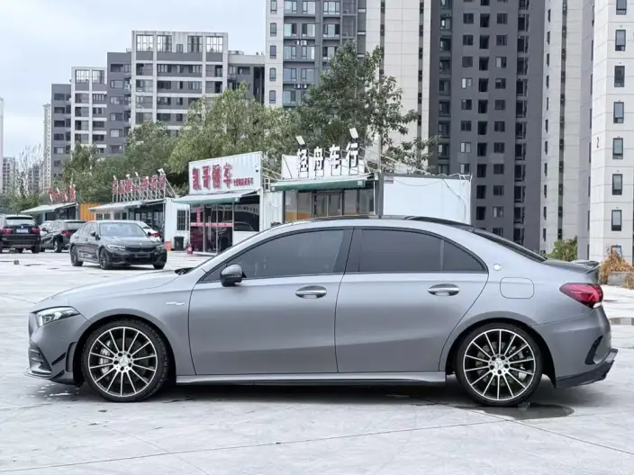 Mercedes-Benz A-Class AMG 2023 Model AMG A 35 L 4MATIC – фото 4