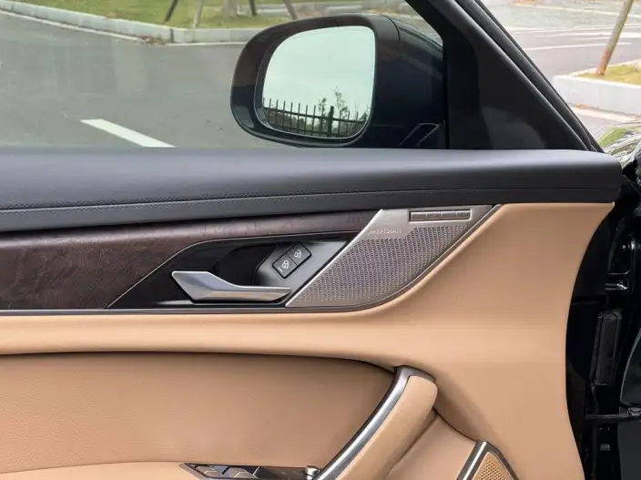 Jaguar XFL 2024 Model 2.0T P250 2WD Exclusive Deluxe Edition – фото 6
