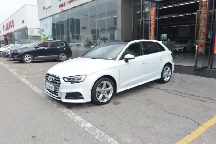 Audi A3 2020 Model Sportback 35 TFSI Fashion Model China VI – фото 1