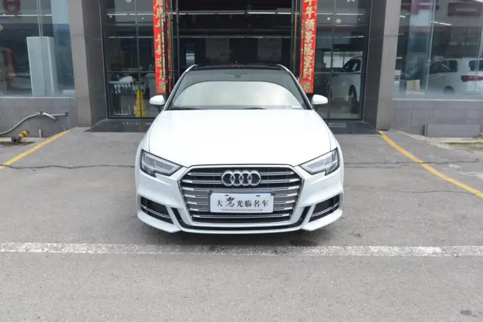 Audi A3 2020 Model Sportback 35 TFSI Fashion Model China VI – фото 2