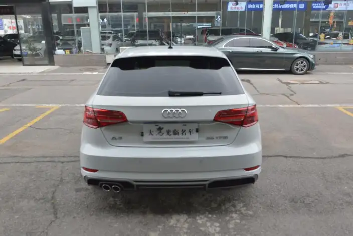 Audi A3 2020 Model Sportback 35 TFSI Fashion Model China VI – фото 4
