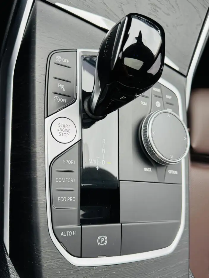 BMW 3 Series 2022 Model Facelift 325i M Sports Set – фото 10