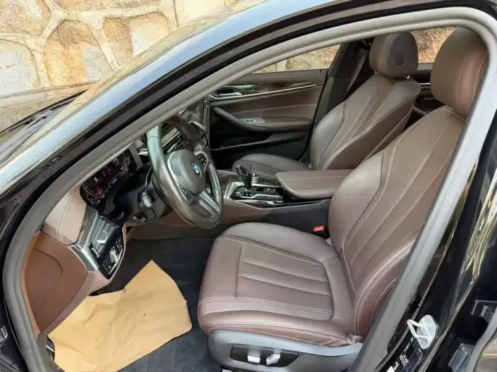 BMW 5 Series 2020 Model 525Li M Sports Set – фото 8