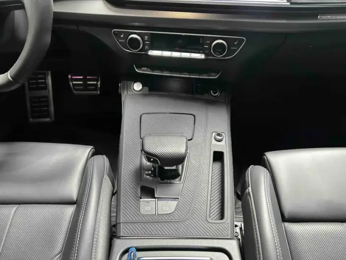 Audi Q5L 2025 Model 40TFSI Luxury Dynamic Model – фото 8