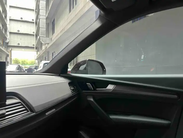 Audi Q5L 2025 Model 40TFSI Luxury Dynamic Model – фото 10