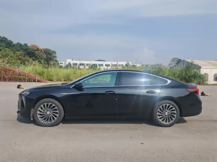 Buick LaCrosse 2024 Model 28T Automatic Yue Zun Edition – фото 4