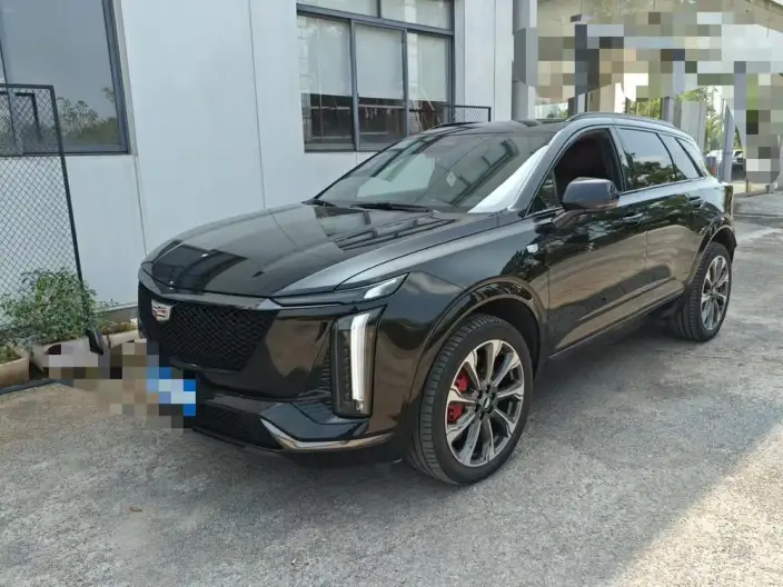 Cadillac XT5 2025 Model 28T 4WD Platinum Model – фото 1