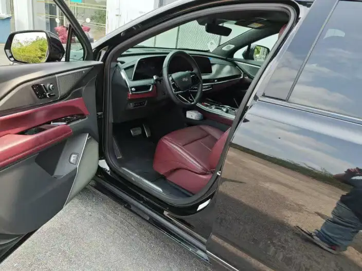 Cadillac XT5 2025 Model 28T 4WD Platinum Model – фото 6