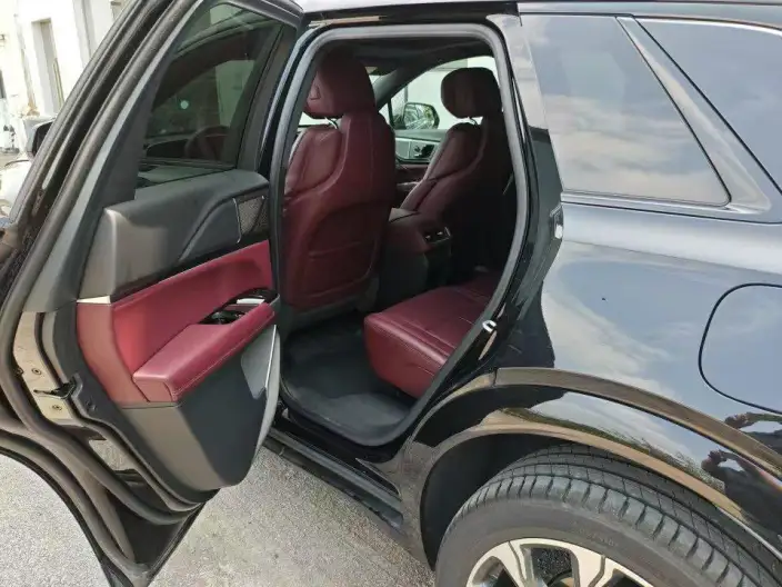 Cadillac XT5 2025 Model 28T 4WD Platinum Model – фото 8