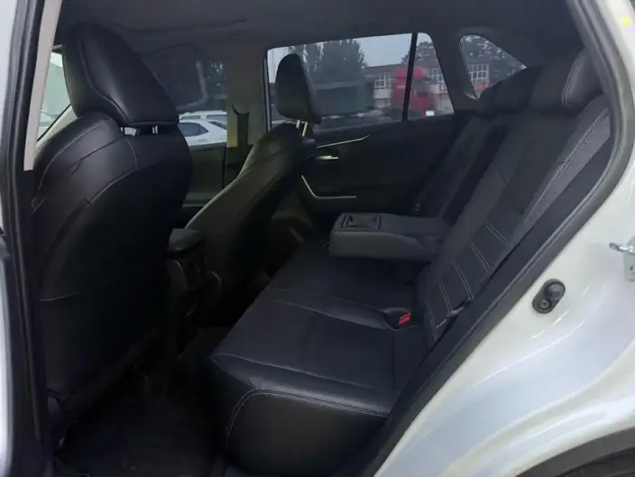 Toyota Wildlander 2022 Model 2.0L 2WD Deluxe Edition – фото 9