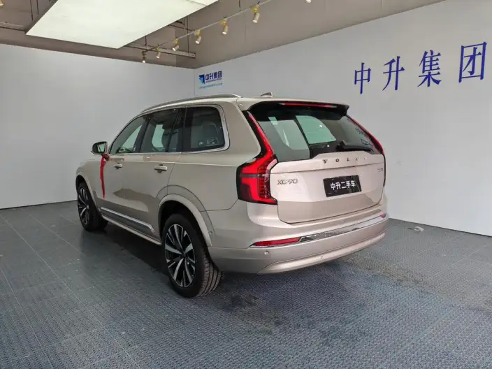 Volvo XC90 2025 Model Facelift B6 Smart Range Deluxe Edition 6 seat – фото 5