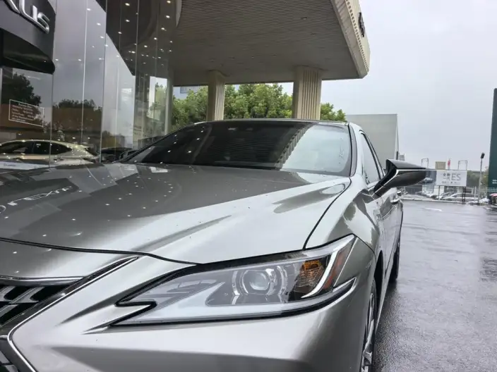 Lexus ES 2022 Model 200 Superior Edition – фото 9