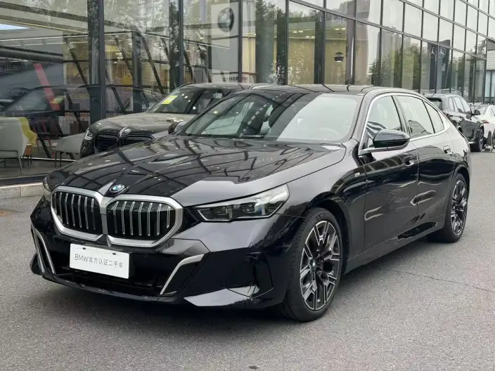 BMW 5 Series 2025 Model 530Li Exclusive Model M Sports Set – фото 1