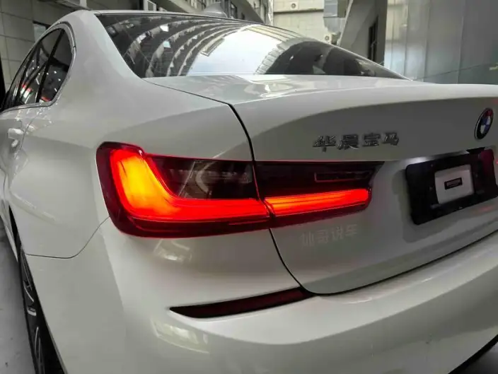 BMW 3 Series 2021 Model 320Li M Sports Set – фото 6
