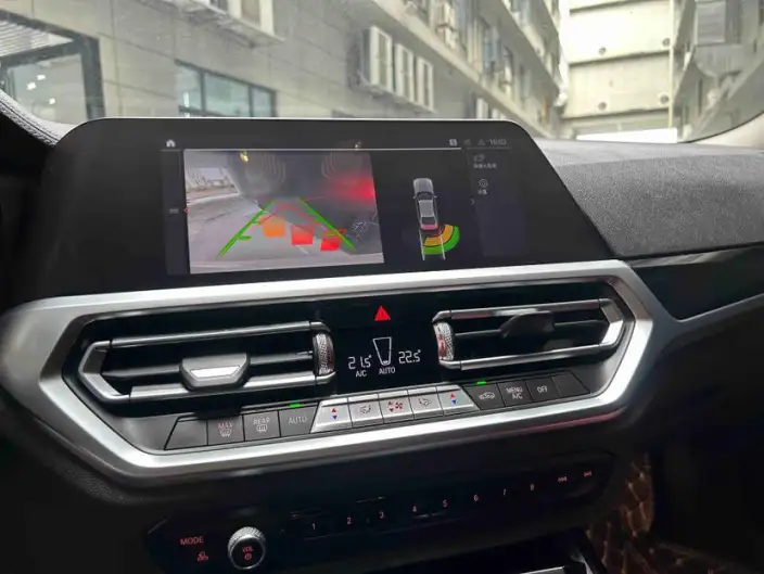 BMW 3 Series 2021 Model 320Li M Sports Set – фото 10