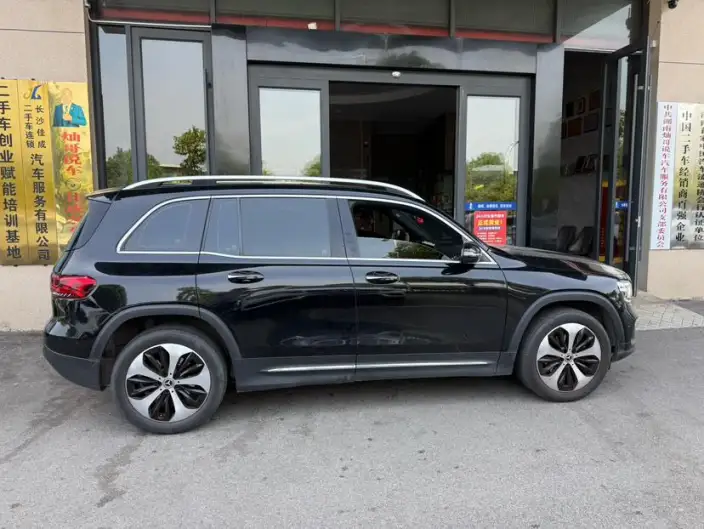 Mercedes-Benz GLB 2021 Model GLB 200 Fashion Model – фото 3