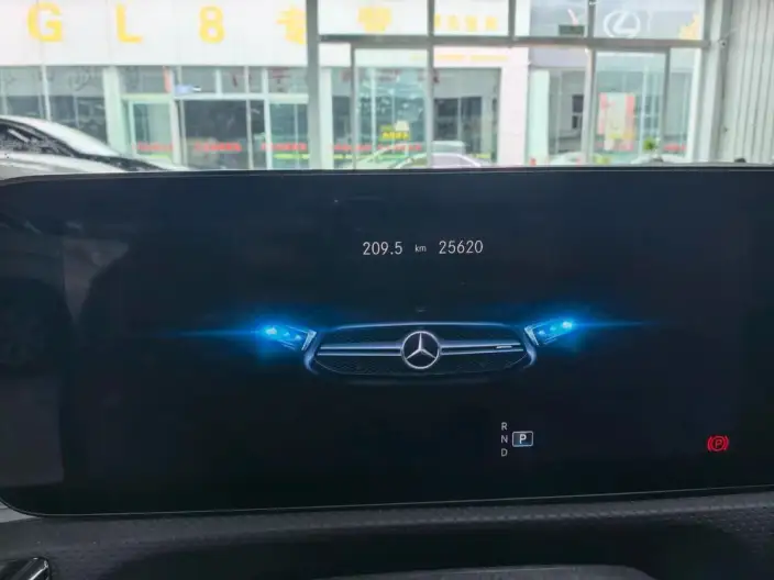Mercedes-Benz A-Class AMG 2023 Model AMG A 35 L 4MATIC – фото 8