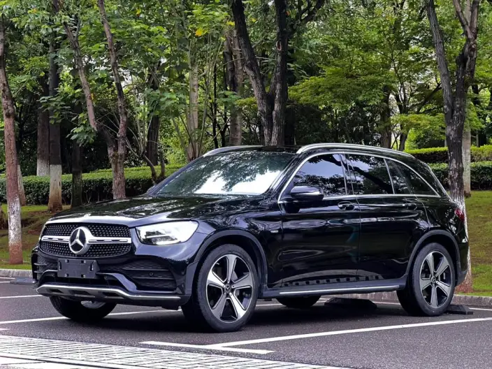 Mercedes-Benz GLC 2022 Model GLC 300 L 4MATIC Dynamic Model Collector Edition – фото 1