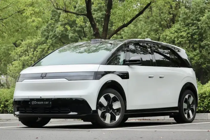 ZEEKR MIX 2025 Model 102kWh Long Battery Life Pro Smart Driving Edition – фото 1