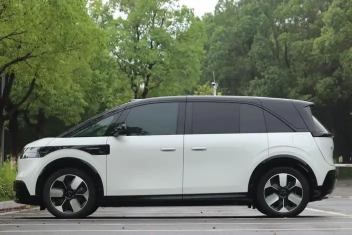 ZEEKR MIX 2025 Model 102kWh Long Battery Life Pro Smart Driving Edition – фото 3