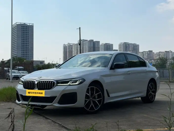 BMW 5 Series 2023 Model 530Li Exclusive Model M Sports Set – фото 1
