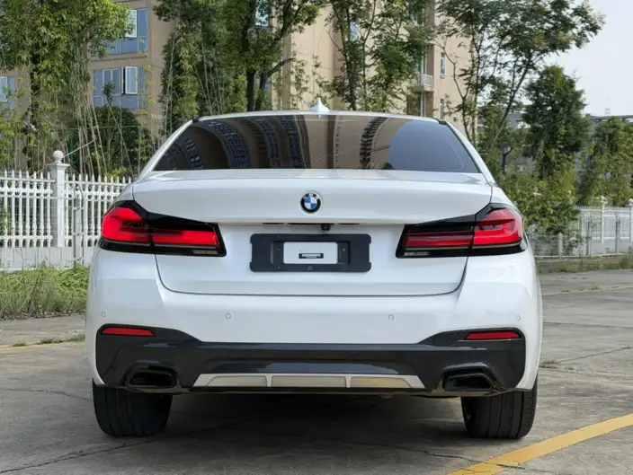 BMW 5 Series 2023 Model 530Li Exclusive Model M Sports Set – фото 5