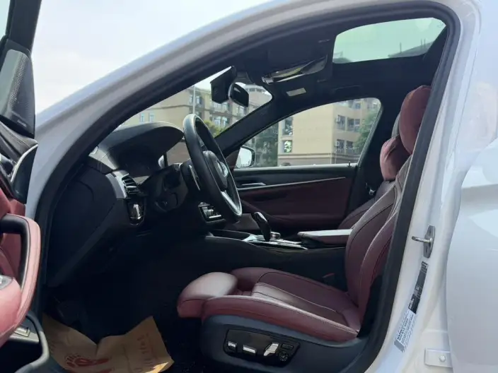 BMW 5 Series 2023 Model 530Li Exclusive Model M Sports Set – фото 10