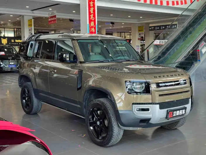 Land Rover Defender 2020 Model 110 P400 HSE – фото 3